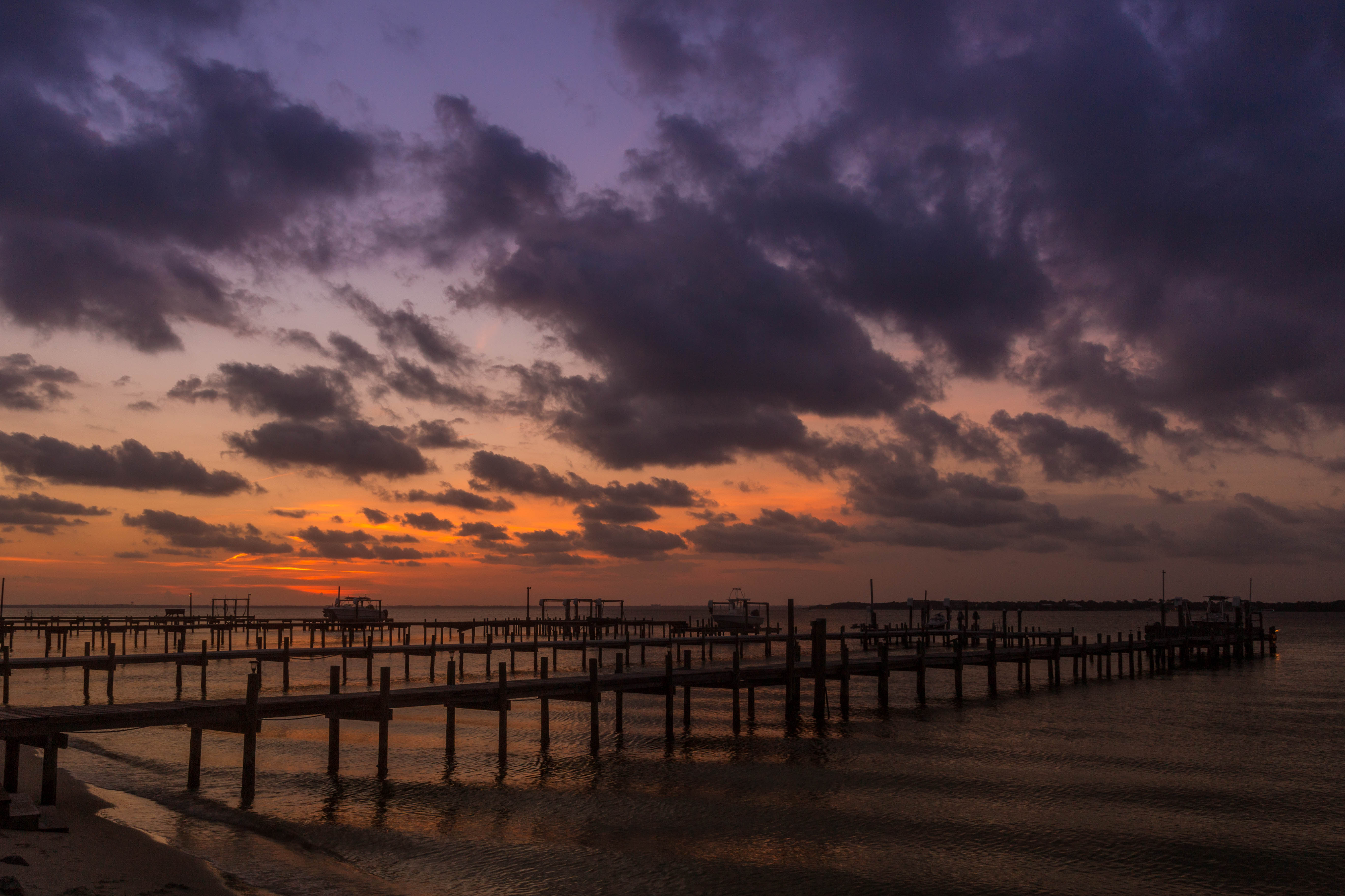 humbirdphoto - Night Shot of beach in Italy