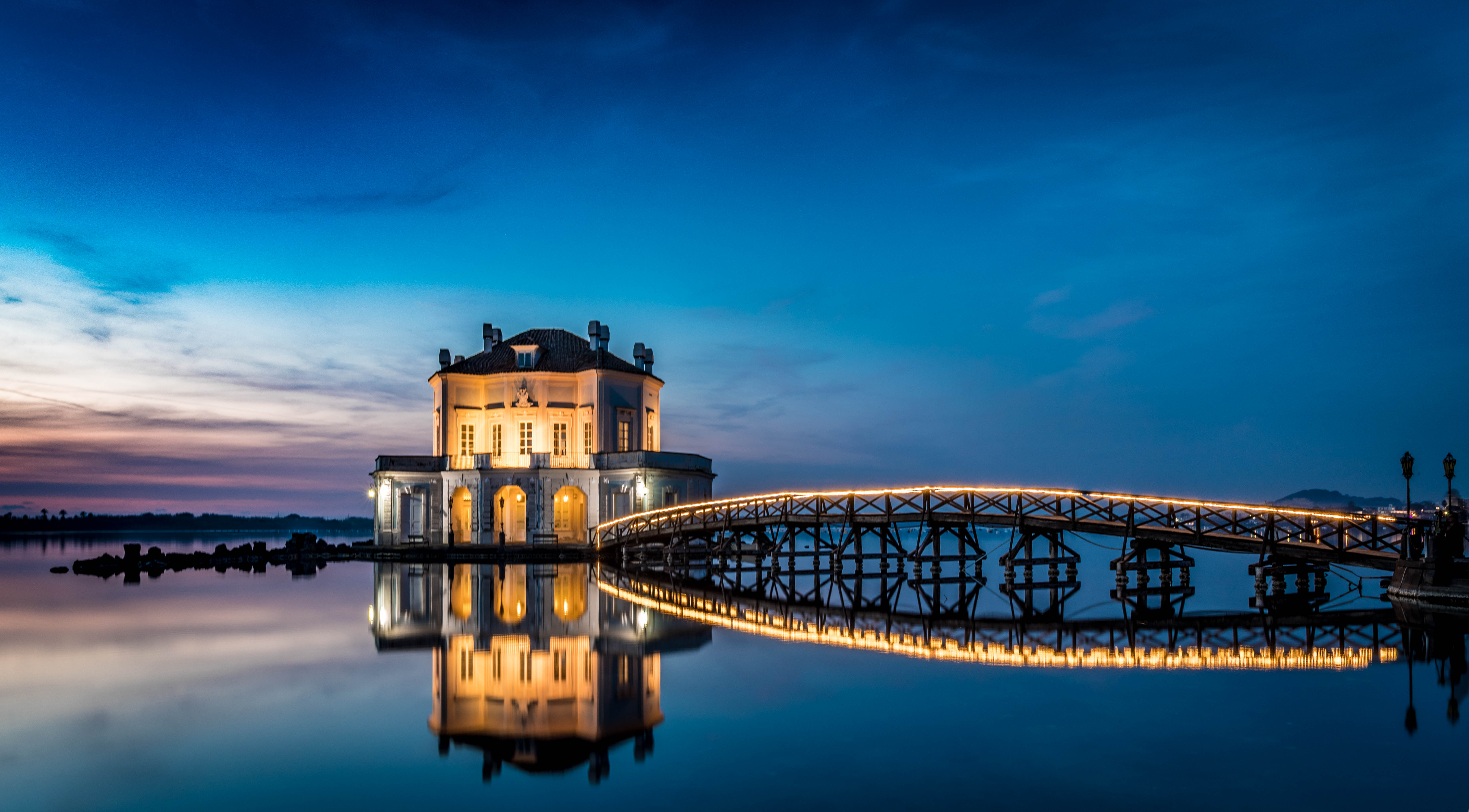 humbirdphoto - Night shot of bridge